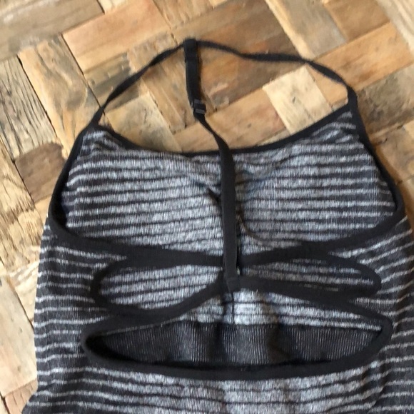 Fabletics Mandy Seamless Gray Black Striped Tank. Size XS - Picture 10 of 13